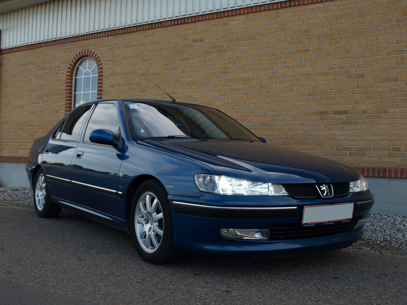 Illustration for article titled Generation Gap: Peugeot Family Sedans Edition